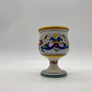Wine glass with Ricco Deruta decoration