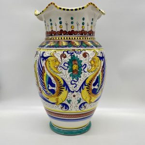 Vase with three classic decorations: “Ricco Deruta”, “Vario” and “Raffaellesco”