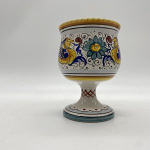 Wine glass with Raffaellesco decoration