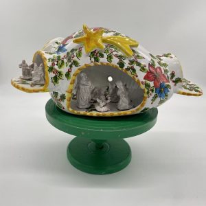Nativity scene with side pockets