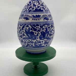 Opening goblet egg with Blue Arabesco decoration