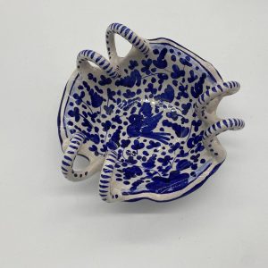 Centerpiece with blue Arabesco decoration