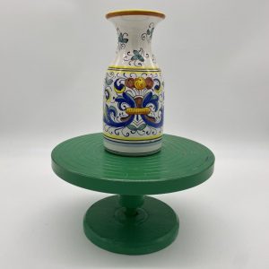 Wine bottle with Ricco Deruta decoration