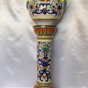 Two-piece column with Ricco Deruta decoration